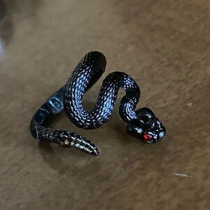 Black Viper Ring